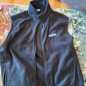 Men’s fleece Columbia vest size L